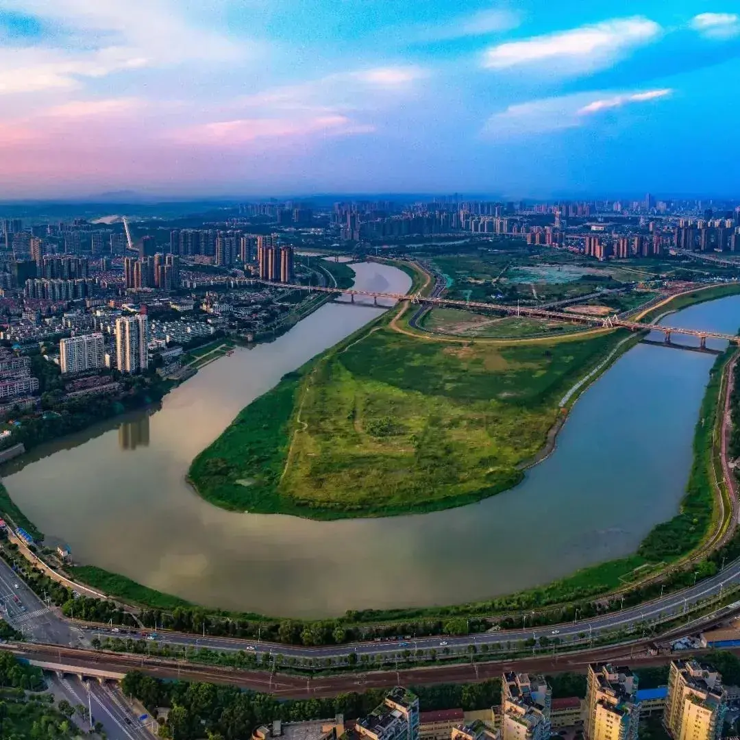 寓行千里合纵连横长沙蝴蝶翅膀扇动后的无限放大