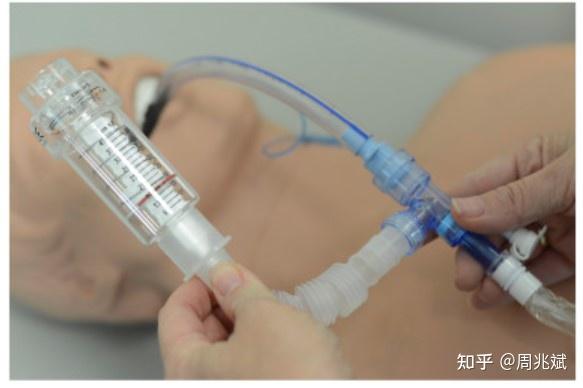 该imt设备可通过软管或硬管连接器直接或嵌入痰液吸引管回路连接到 