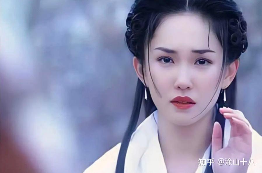 初识范文芳,是因为"小龙女".