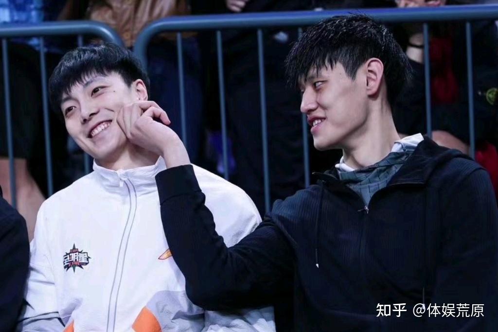 七夕特辑:cba的神仙眷侣,郭艾伦大姜害羞了,胡明轩"海王" - 知乎