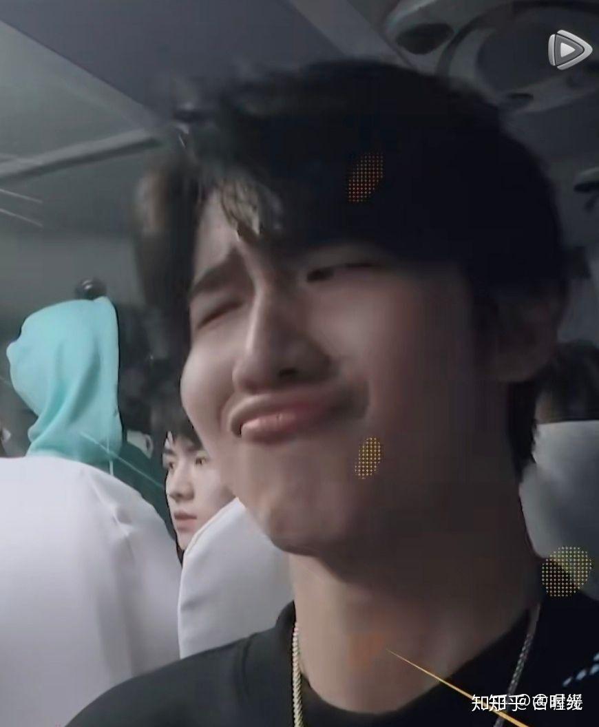 卑微壶妹可以要几张r1se的表情包吗