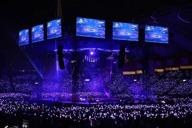 现场互娱张学友郴州站演唱会应景主题经典制作罕见呈现