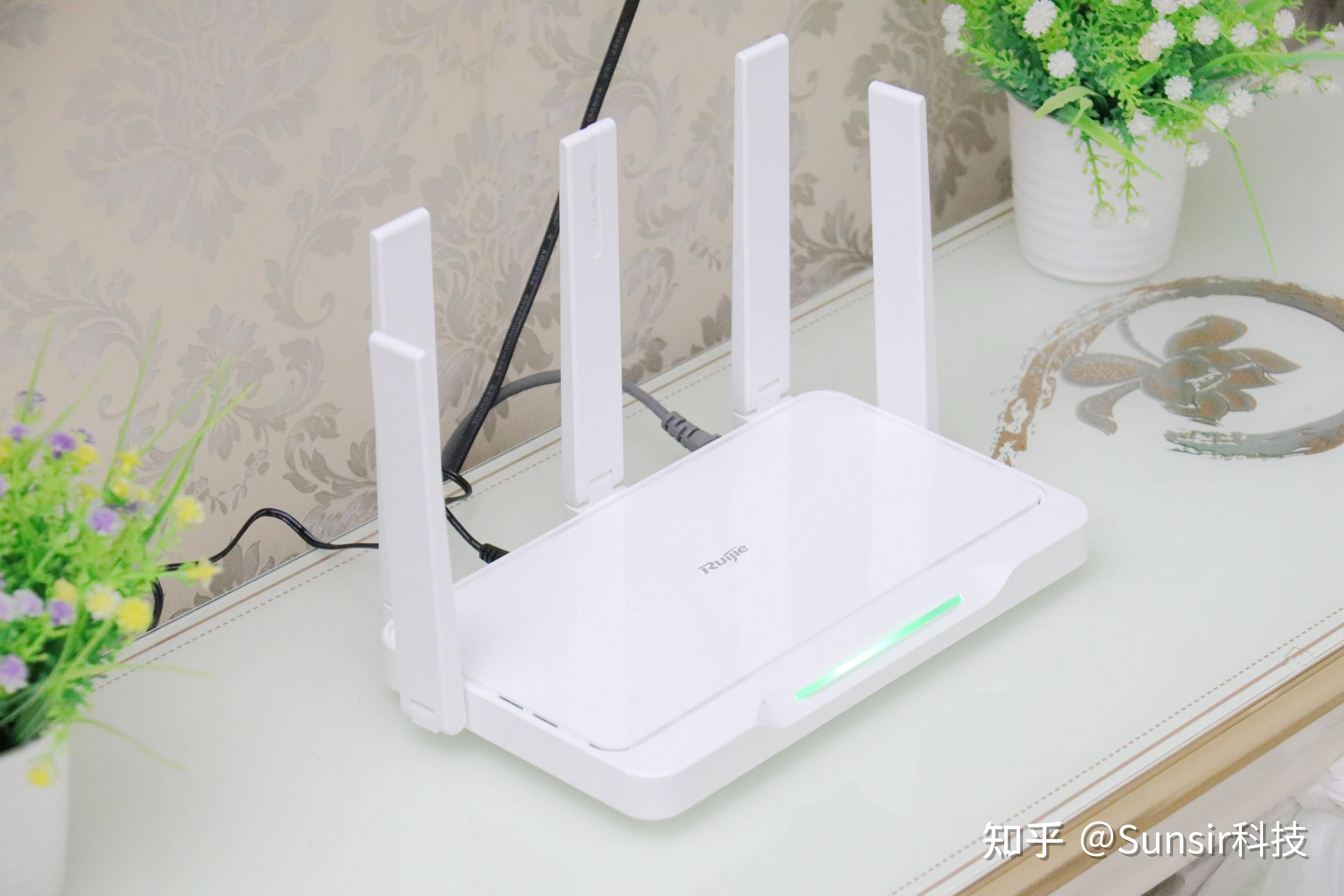 百元价位电竞路由器信号强还游戏快锐捷雪豹路由器有多香