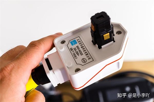 特斯拉充电枪哪个牌子好?四款热销的随车充电器对比评测
