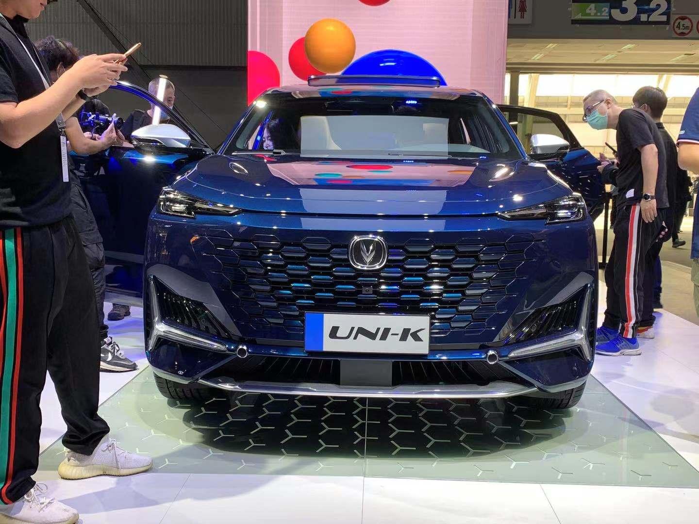 长安unik广州车展首发亮相价格或将突破18万明年上市