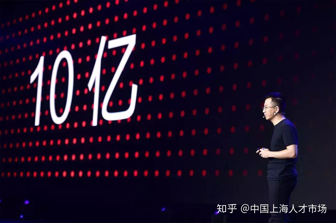 抖音是哪一年开始火了 v2-6c66ff49da0969e2ab23f3bd3ce8eef1_r.jpg