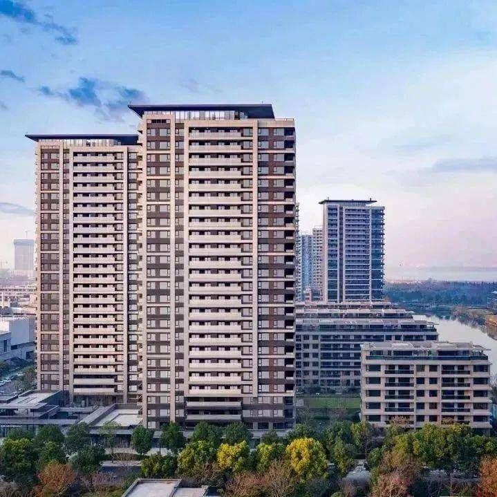 中广欧特斯空气源热泵服务杭州·前湾国际社区1010套热水项目 - 知乎