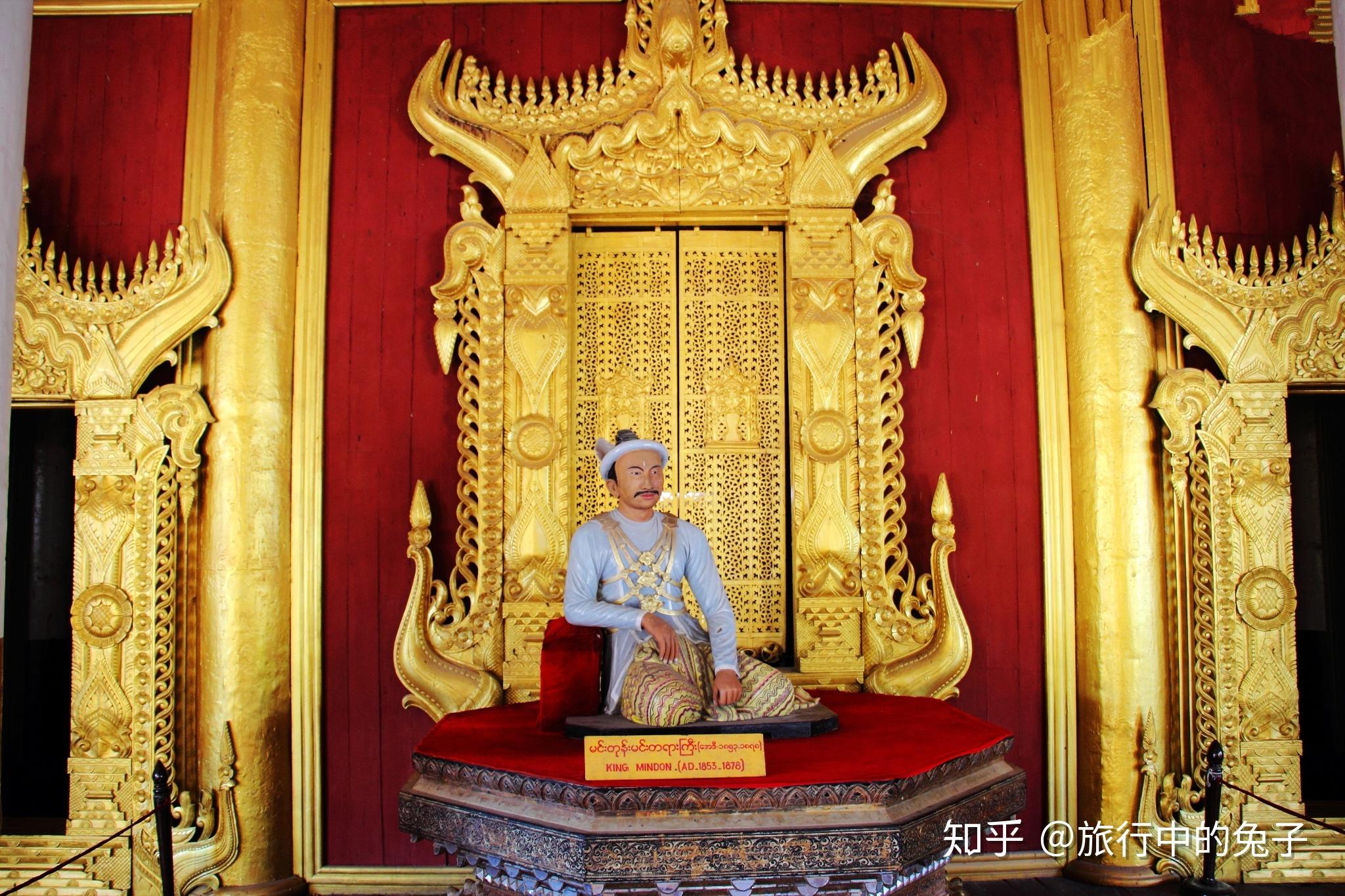 它就是缅甸最后一个王朝贡榜王朝的皇宫——曼德勒皇宫
