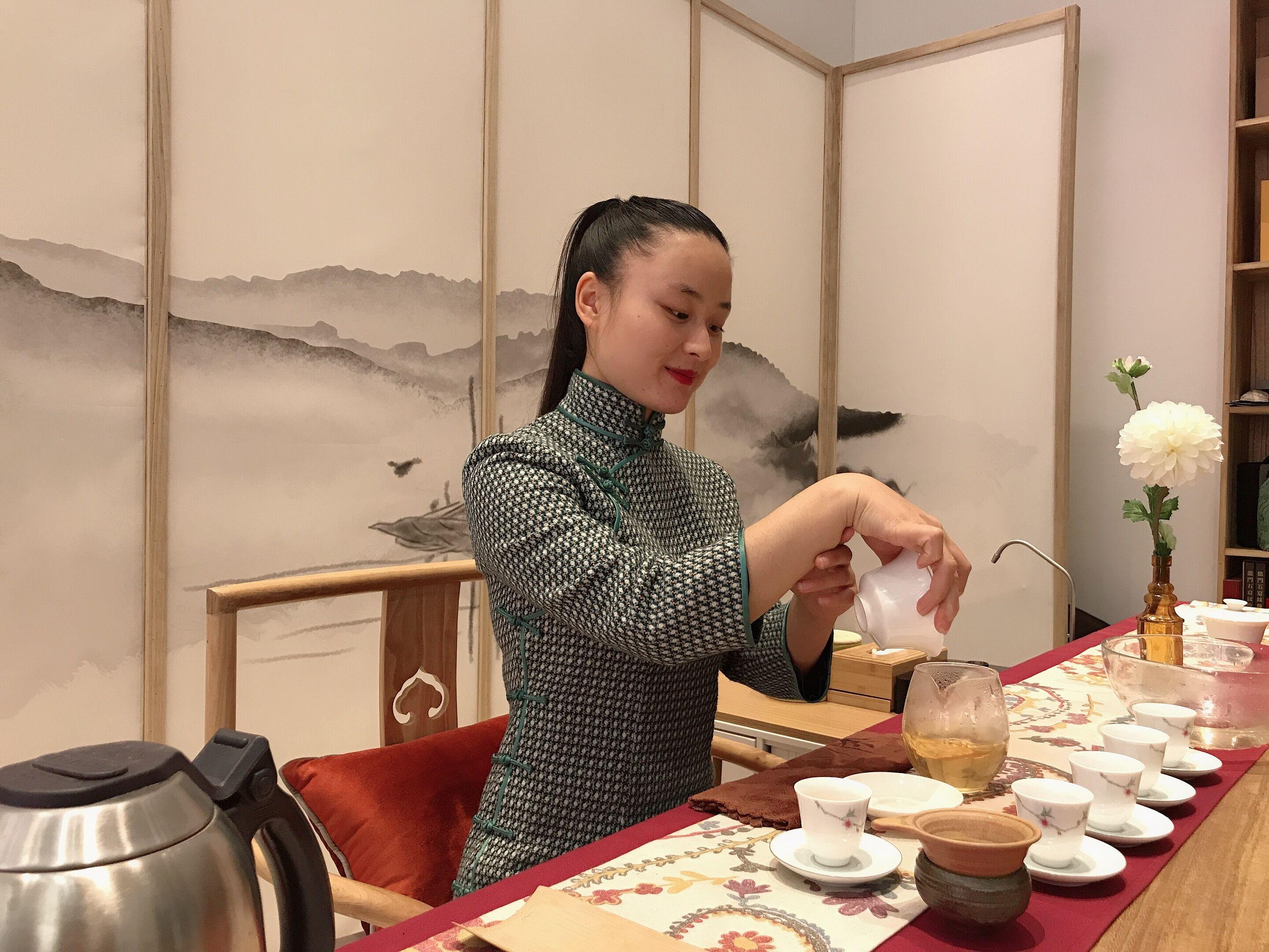 喝茶会喝上瘾吗