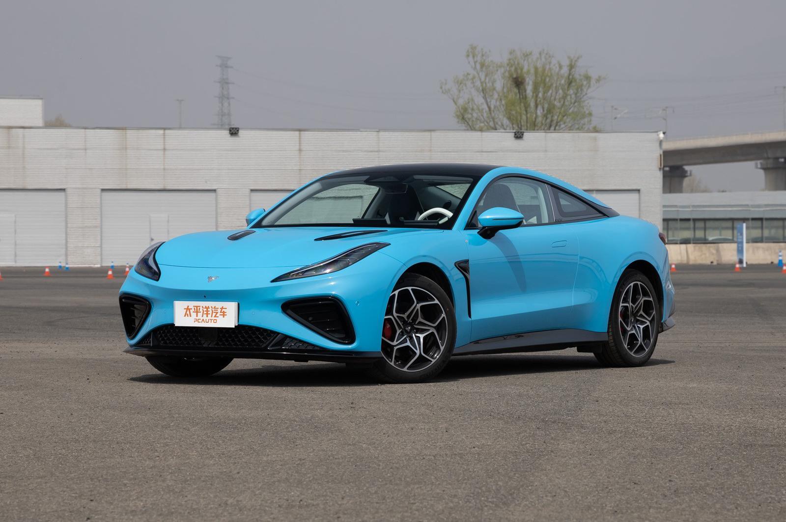 品牌首款双座跑车哪吒gt将于上海车展开启预售