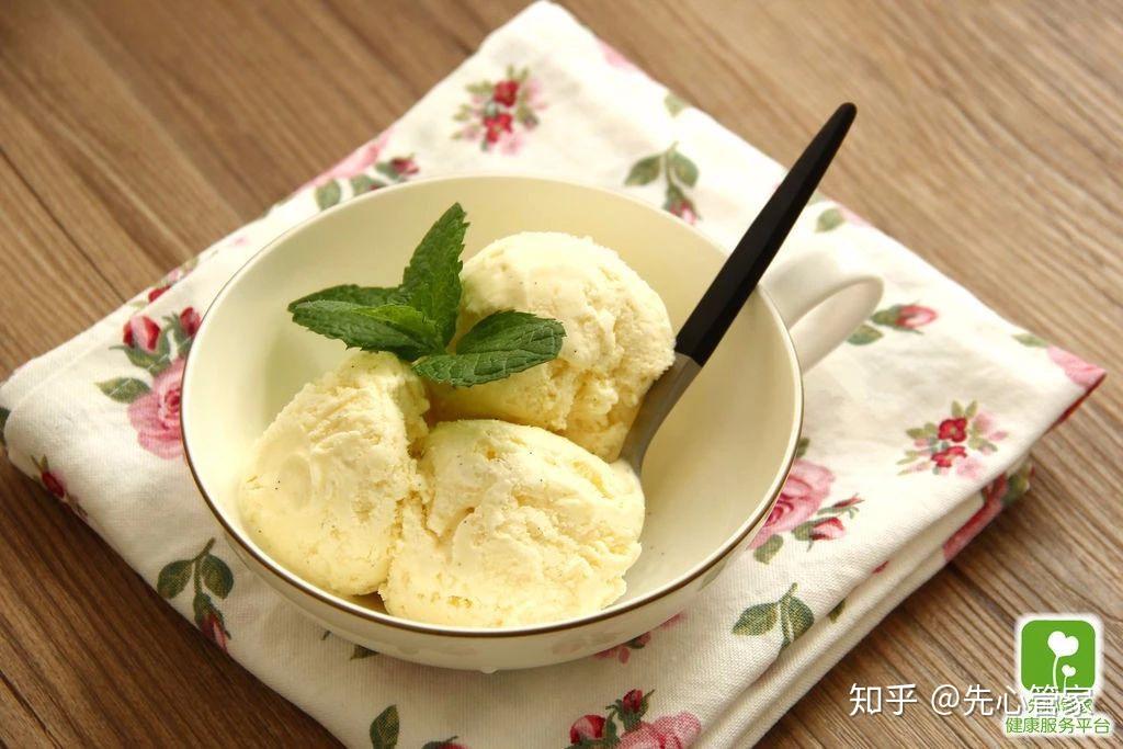 宝宝冷饮鸡蛋牛奶白糖冰淇淋球