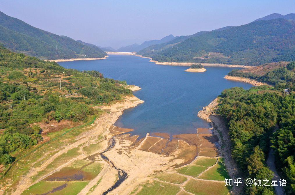 橫山水庫高山古村人去屋空孤芳自賞