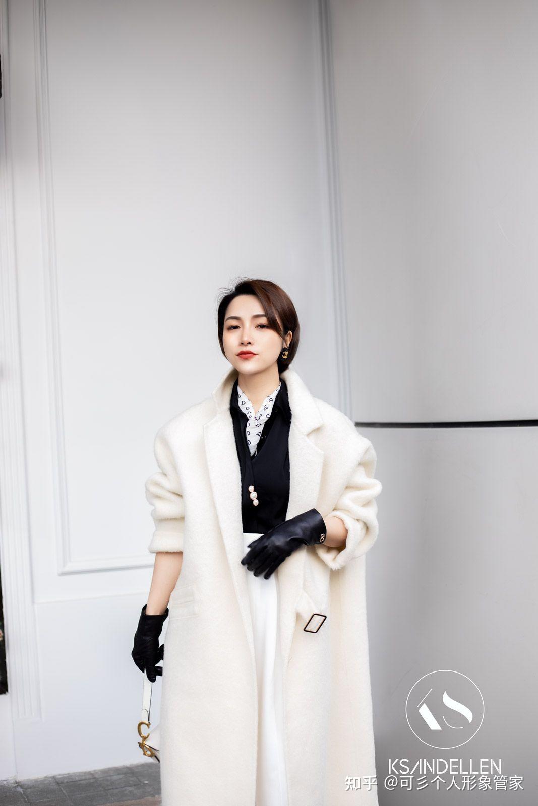 女性个人形象设计美出天际时尚人群的焦点