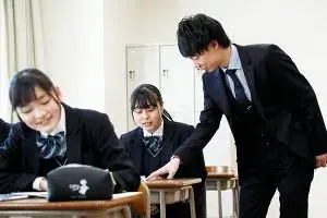 请输入图片描述