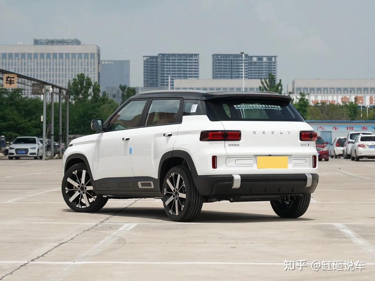 国产精品小型suv配置丰富颜值高价格实惠解读吉利icon