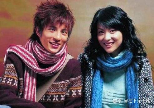 2005年,一个非常小众冷门的女团"jade·玉"突然冒了出来.