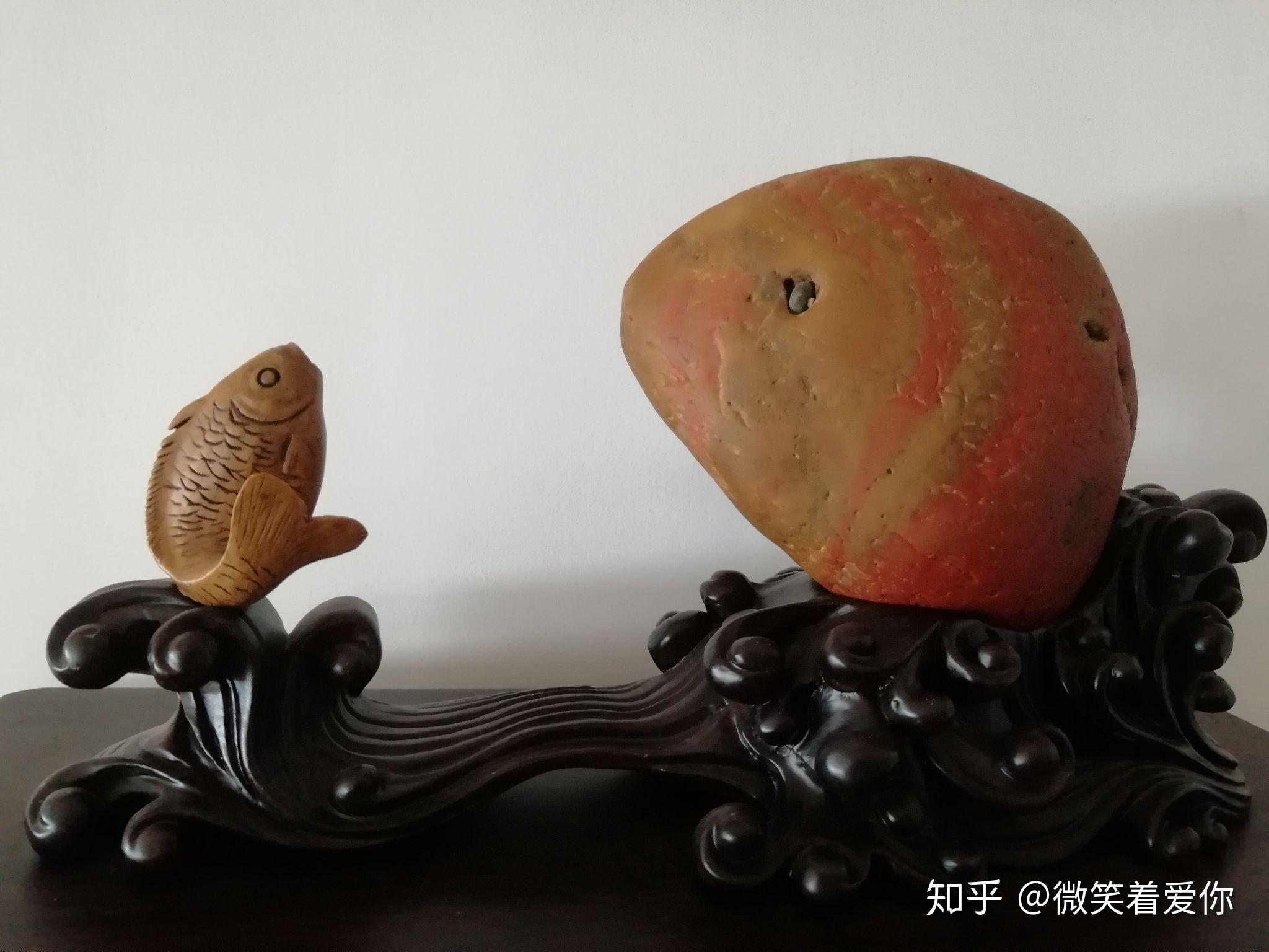 赏石有的在型有的在意今天带你欣赏鲤鱼跃龙门体验型石的美