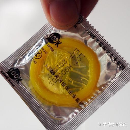 "用过的避孕套"——让人怎么想?是大学生开放,还是性关系混乱?