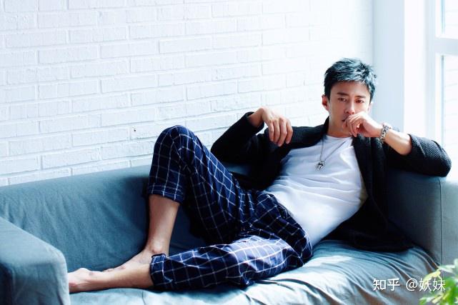 滴你的秋日男友已上线王铭居家私服这样穿简直不要太犯规