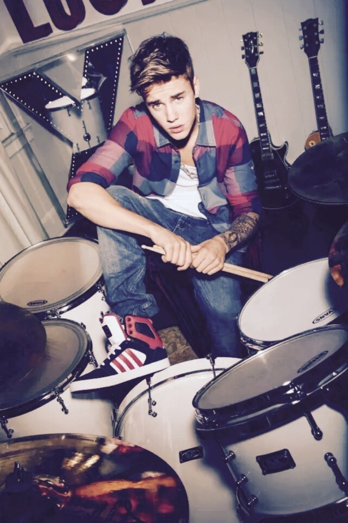 人气偶像 贾斯汀·比伯justin bieber 从出道至今都一直备受欢迎,粉丝