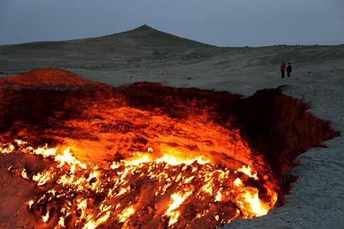 一场烧了100多年的火4年才扑灭新疆硫磺沟人间火焰山