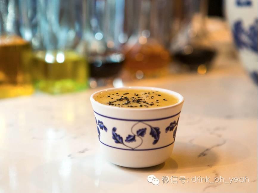 鸡尾酒是不是白酒 v2-6e131dd8302369b9521922954865b050_r.jpg