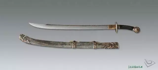 明早期包银鎏金铁装雁翎腰刀而且也不止"领队大臣成都副都统奉
