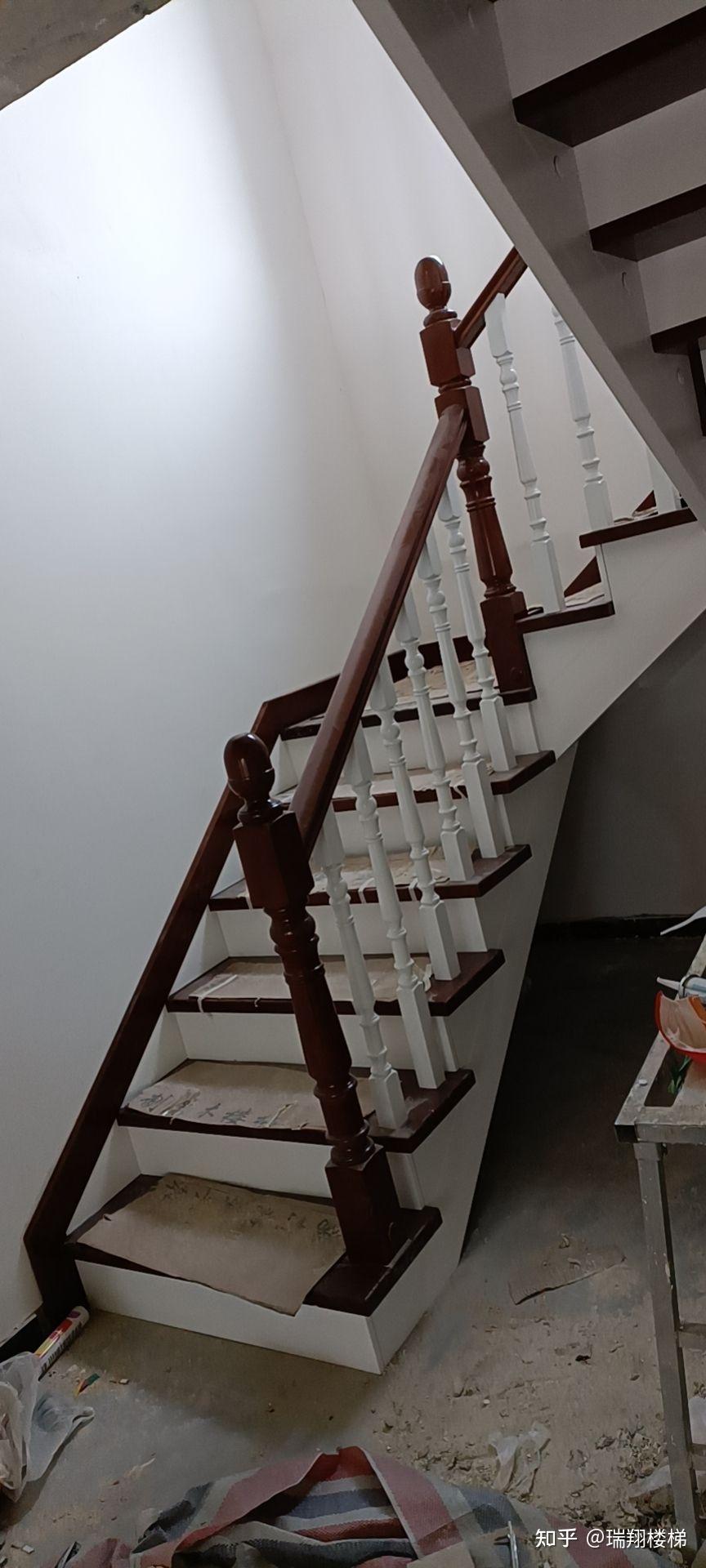 旧楼梯改造成高端实木整体