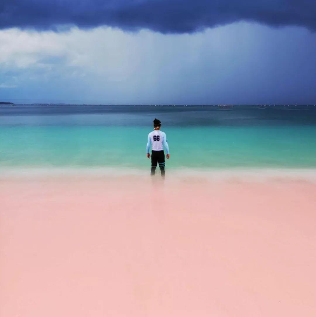 【携程攻略】邓穆尔镇粉色沙滩景点,世界上唯一的粉色沙滩，美国地理杂志评为全球最性感沙滩，沙滩，海水…