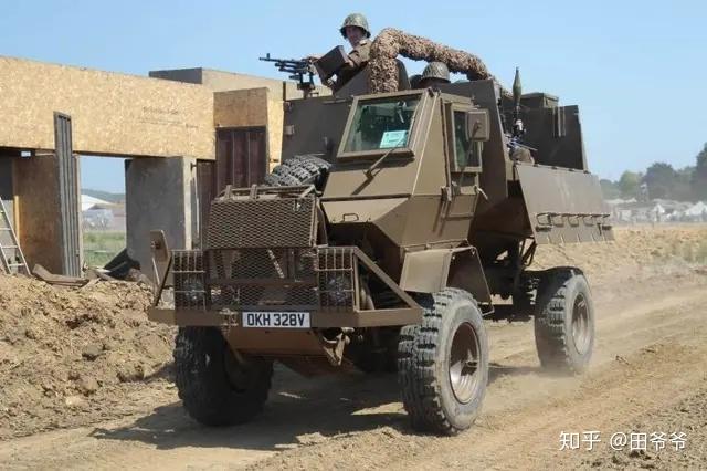 彩虹之国的首款陆地猛兽南非水牛轮式装甲运兵车