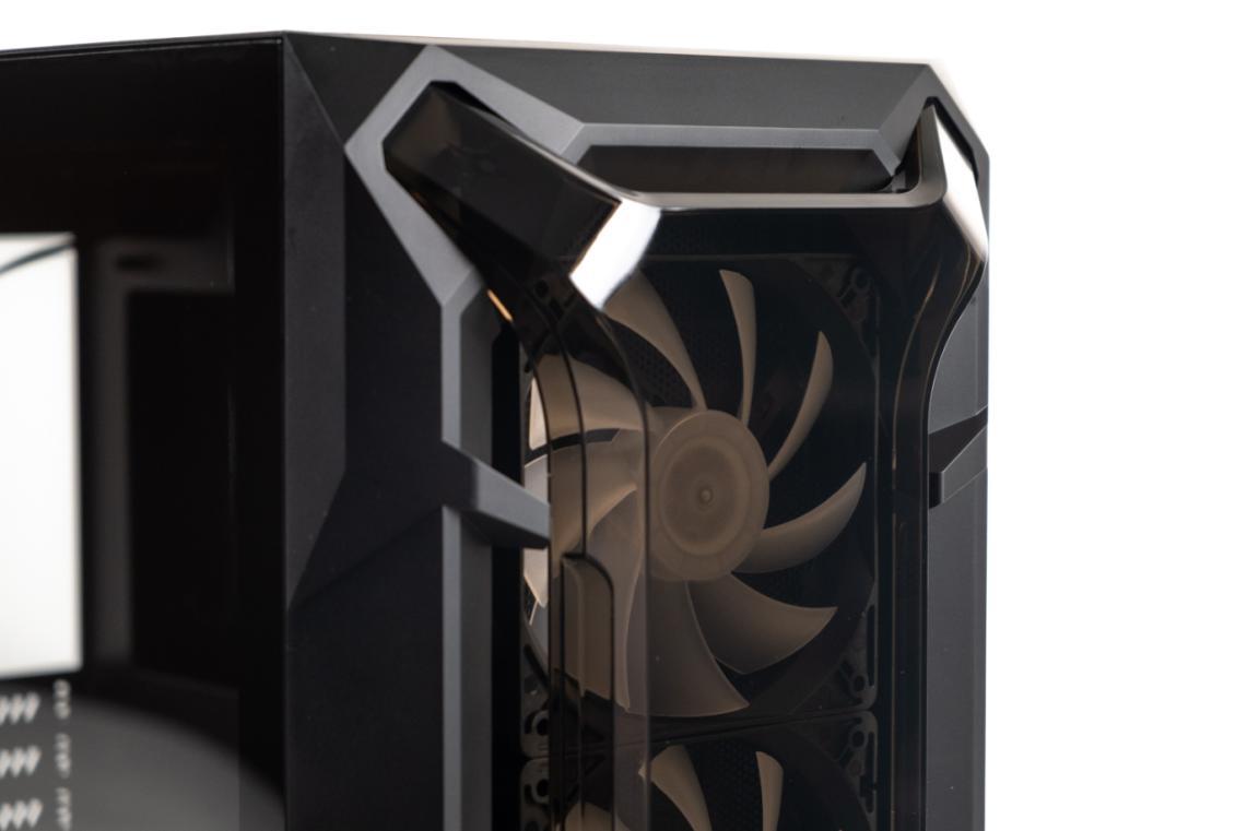 高颜值电竞机箱安钛克驱逐者df600flux中塔机箱