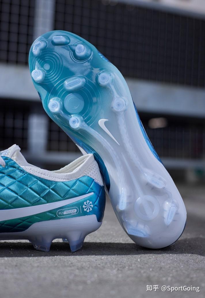 nike推出tiempolegendxemerald足球鞋