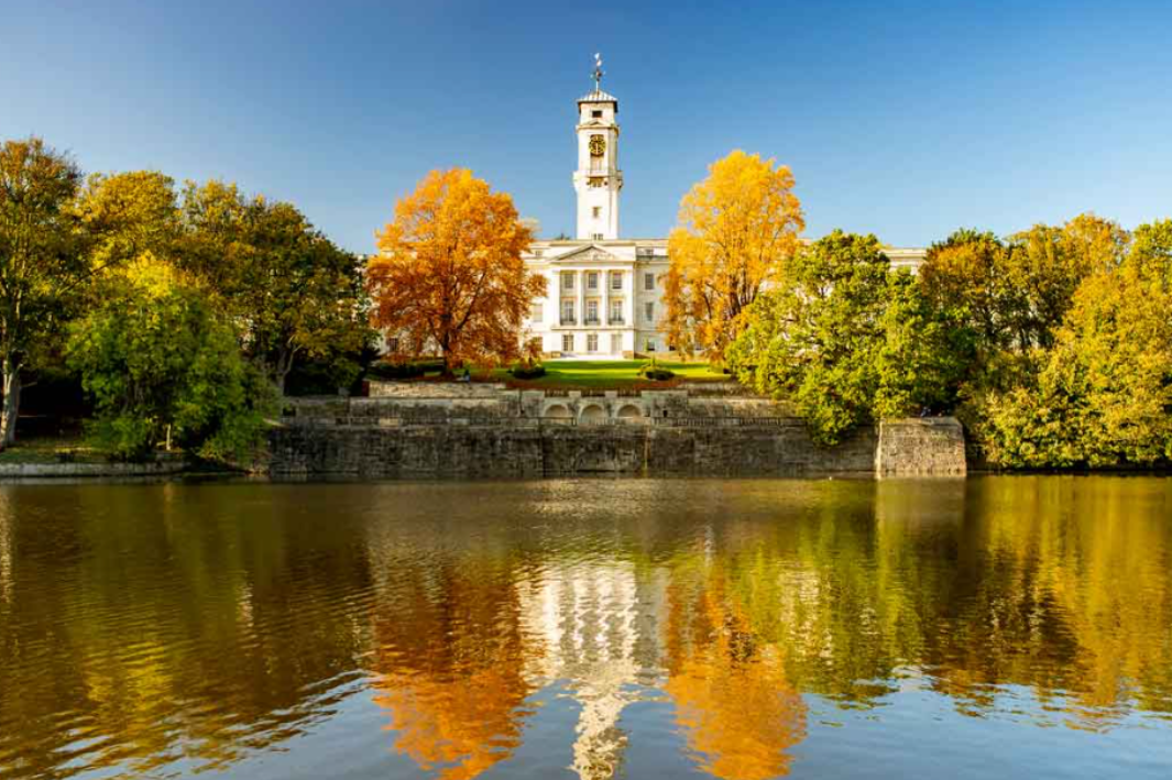诺丁汉大学(university of nottingham),简称"诺大",该校建于1881年