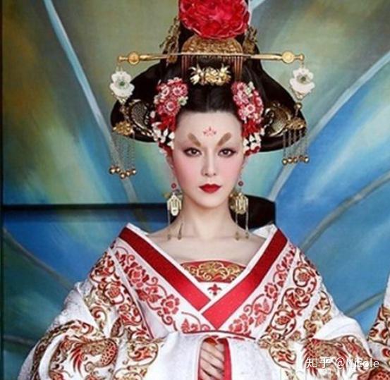 你知道中国古代女子是怎么化妆的吗