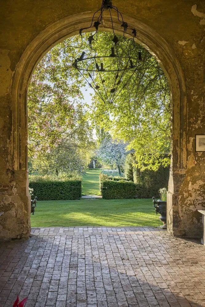 一个设计,一个栽种,夫妻协力打造的复古花园 - 知乎