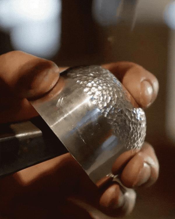 金属杯和雪平锅的锤纹表面,真是一锤锤敲出来的吗? - 知乎