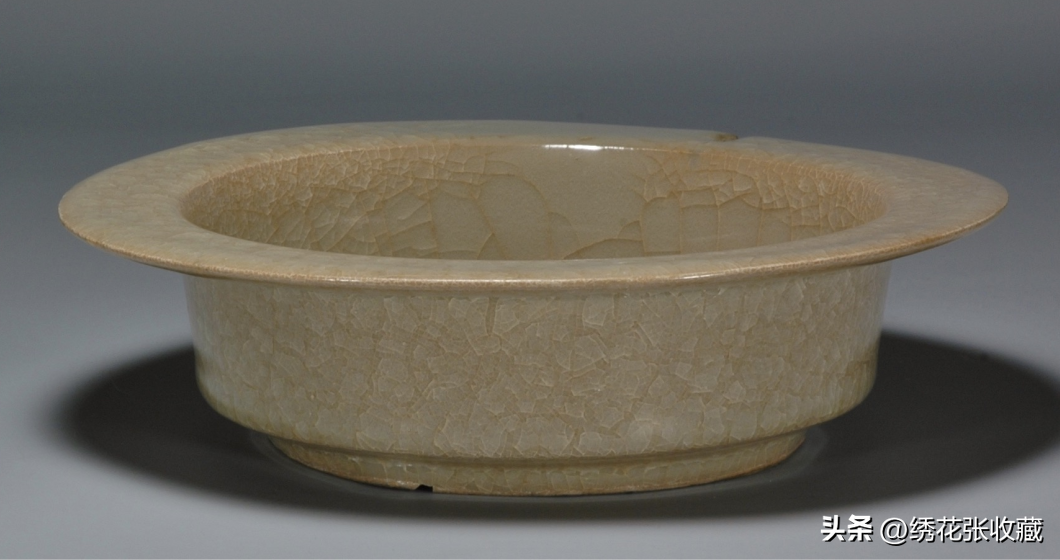 銘品　宋代官窯米色青磁笠碗　中国古玩古美術伝来品