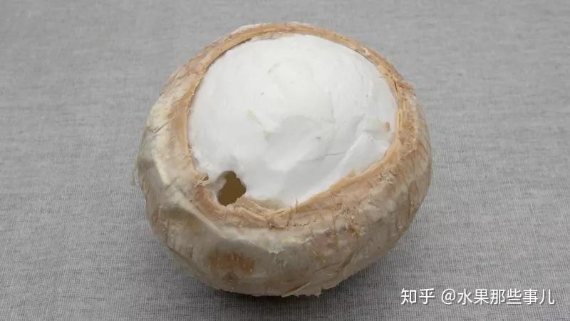 水果神器打开1个椰子只需几十秒一个售价还不到10元