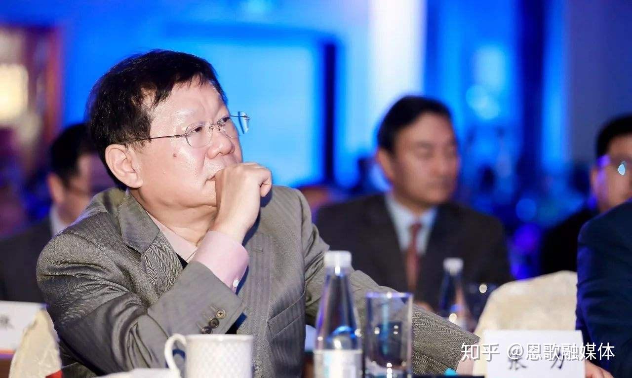 张力(广州富力地产股份有限公司联席董事长兼总裁)