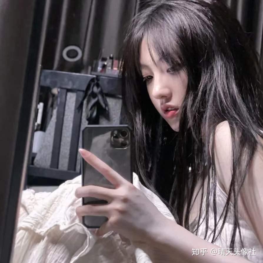 女生头像女生发早呀傻子才回早高情商一句话暖她一整天