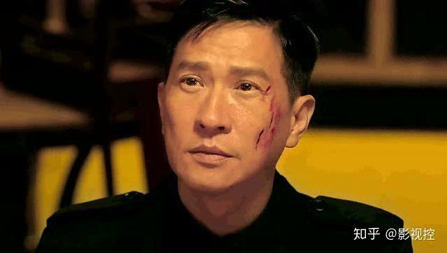 上世纪90年代,还是玉面小飞龙的张家辉从出道之时,便是"整个香港影坛"