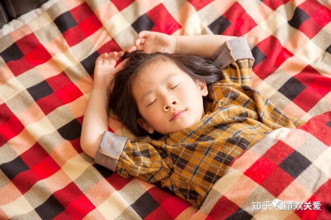 有哪些不好的習慣會影響孩子睡眠不同年齡段該如何睡