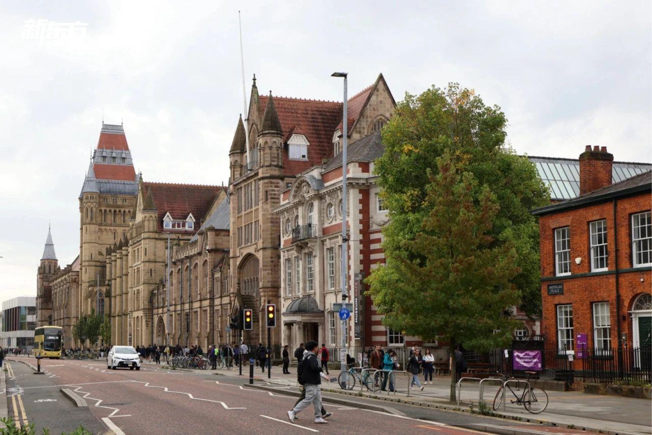 英国曼彻斯特大学壁纸图片