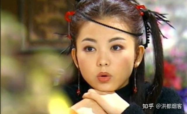 《四大名捕》中,年轻的李湘饰演的独孤伊人,堪称全剧第一美人!