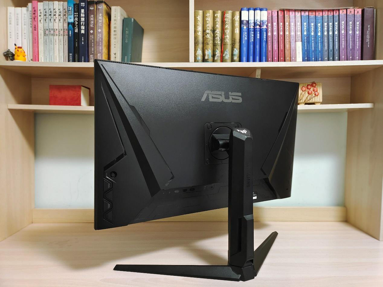 大屏真香游戏办公党的最爱32英寸电竞显示器华硕tufvg32aql1a一款兼顾