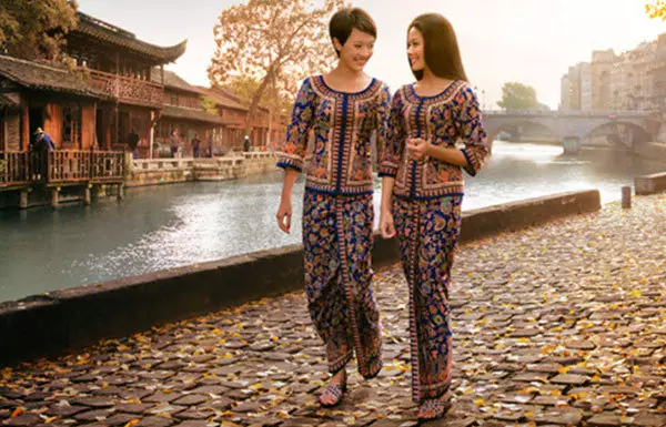 最闪亮的新航符号新加坡女孩