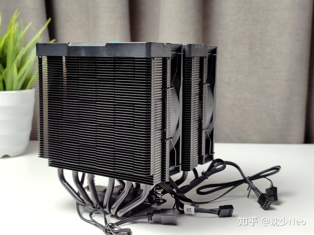 cpu风冷散热器,也能玩转数显 性能 - 九州风神大霜塔argb数显版