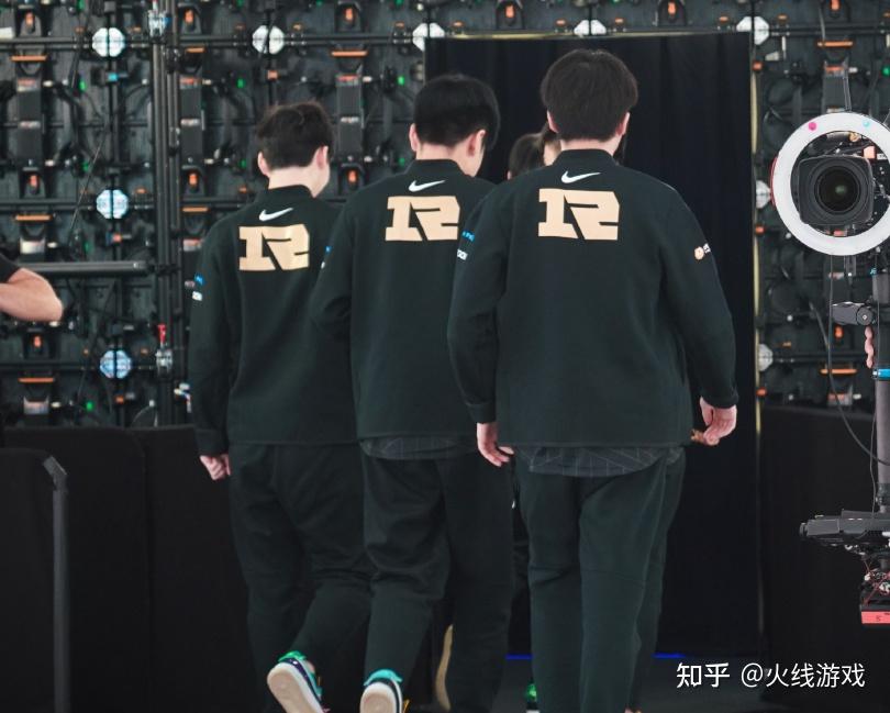 rng银河战舰成了粉丝群曝光选手图阿bin已来到rng基地