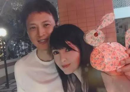 52岁周慧敏美如少女 渣男老公的功劳 知乎 52岁周慧敏美如少女 渣男老公的功劳 知乎