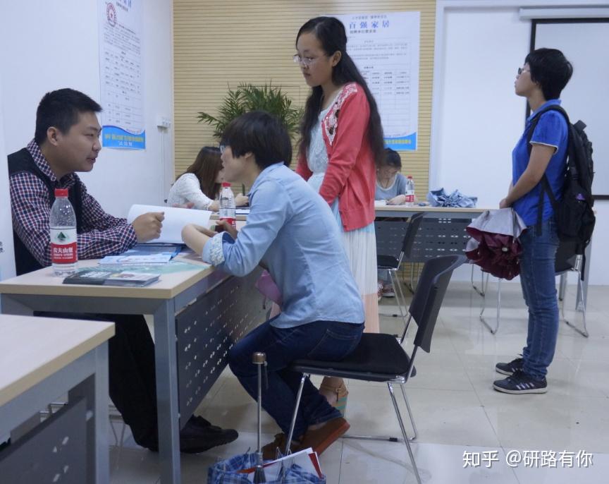 硕士什么时候读 v2-721c377f222842b083ac40b32137d5f5_r.jpg